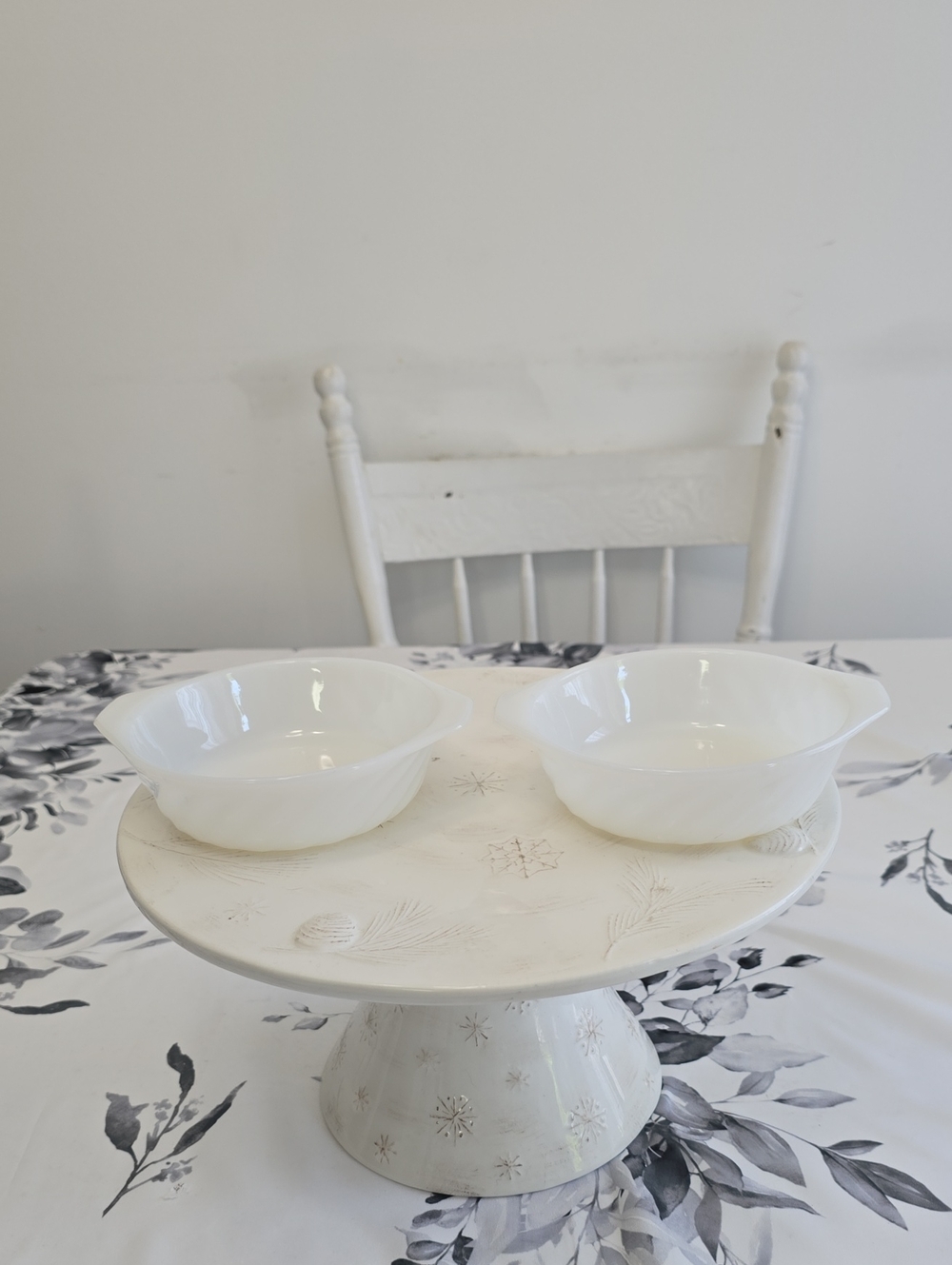 Vintage Set Of 2 Fire King Swirl Ovenware Casserole Bowls With Handles White USA